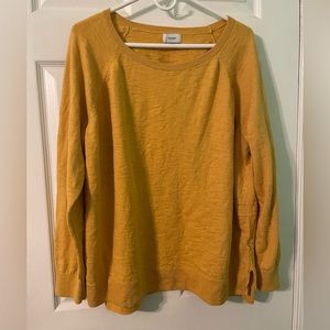 Crew neck sweater, lightly worn